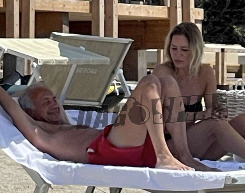 marco travaglio al praia art resort, in calabria, con giorgia solari 5