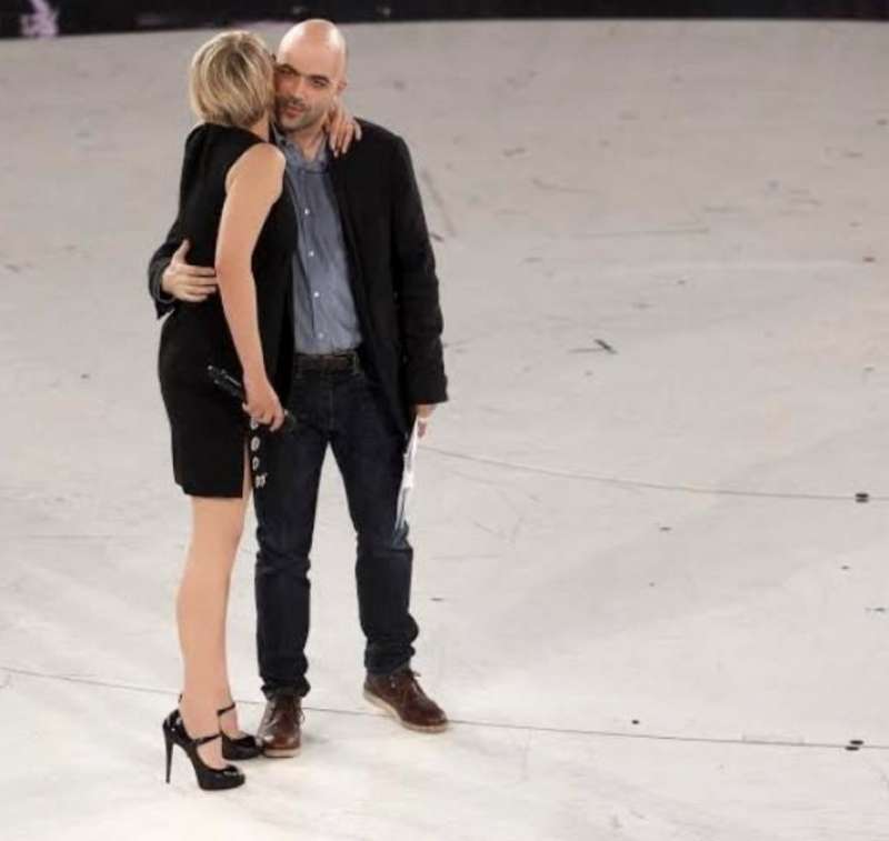 maria de filippi roberto saviano amici