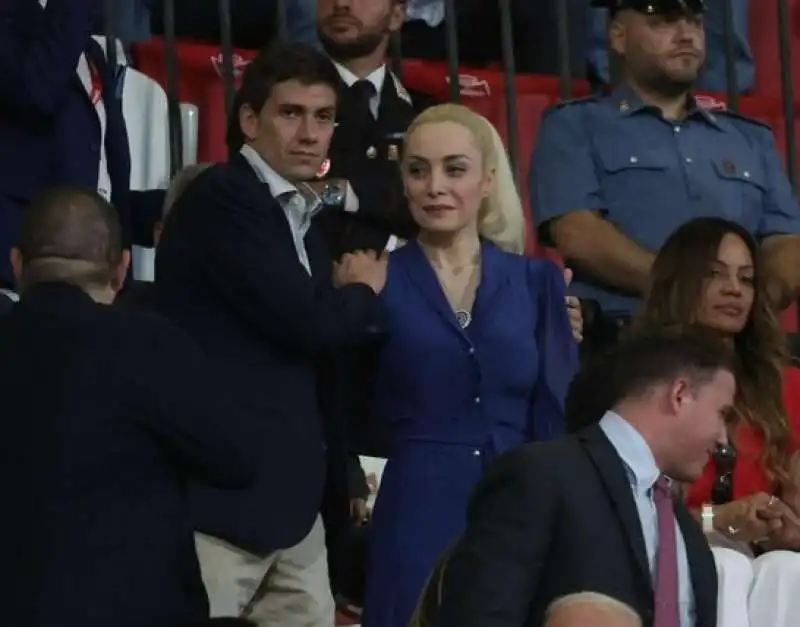 marta fascina e luigi berlusconi allo stadio di monza 