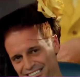 massimiliano allegri in barbie girl degli aqua video creato con l intelligenza artificiale 5