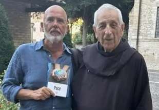 Massimo Segre ieri ad Assisi, con padre Gian Maria Polidoro: