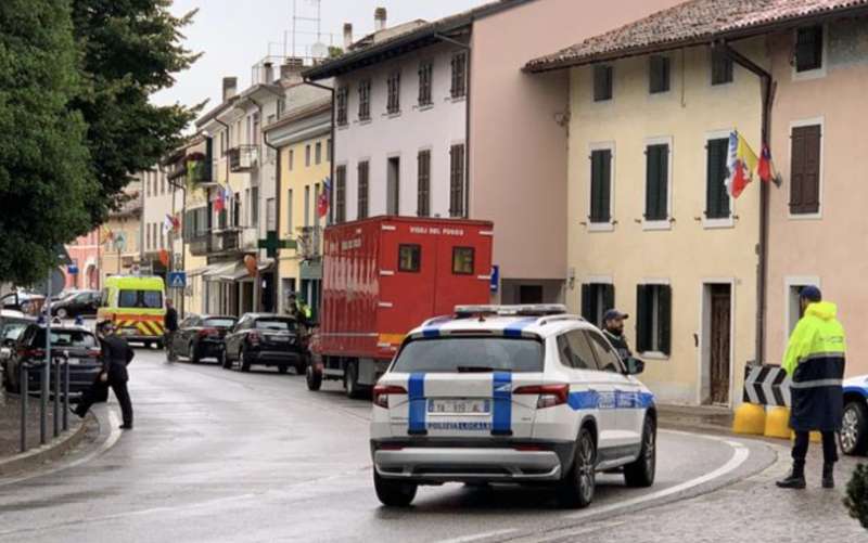 militare si barrica in casa a cordovado pordenone 6