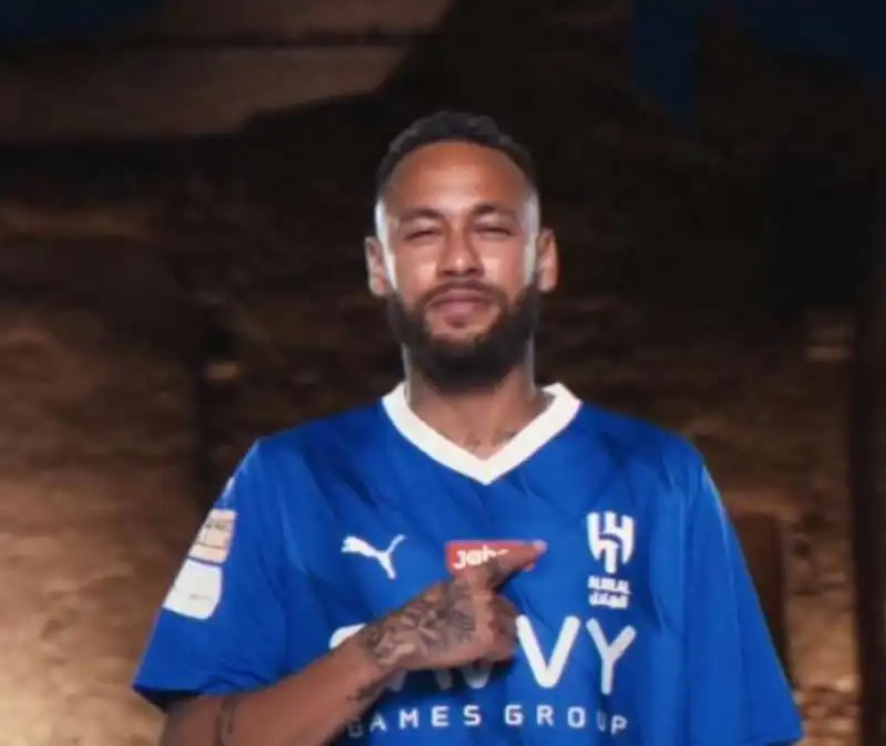 neymar con la maglia dell al-hilal 