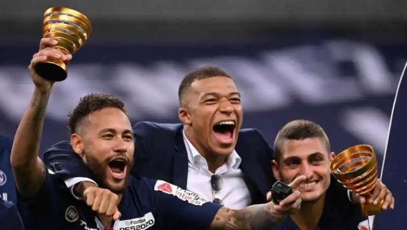 NEYMAR KYLIAN MBAPPE MARCO VERRATTI 