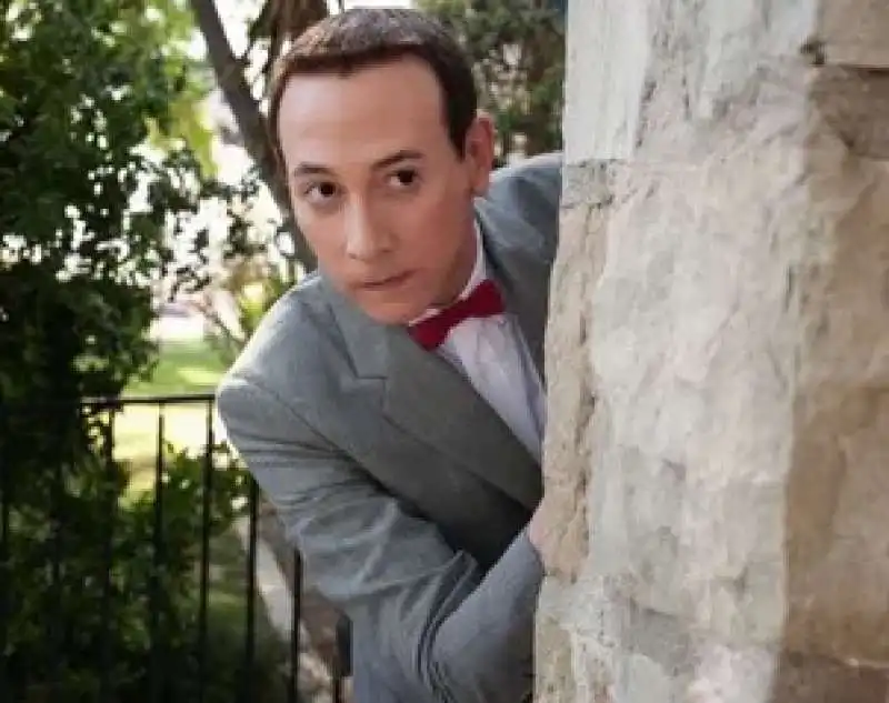 paul reubens mr pee wee herman. 8