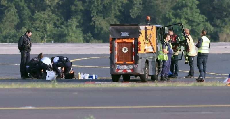 protesta degli attivisti di ultima generazione all aeroporto di amburgo 6