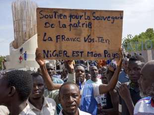 proteste anti francesi in niger