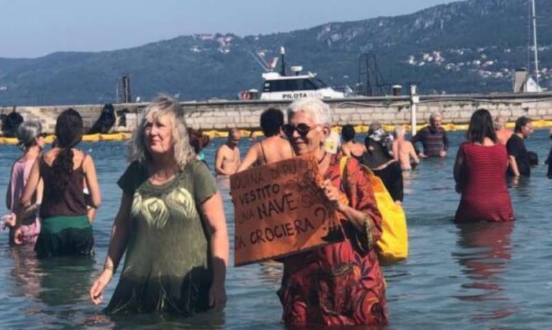 proteste pro burkini al lido pedocin di trieste 4