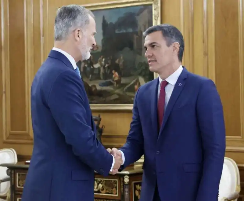 RE FELIPE VI CON PEDRO SANCHEZ 