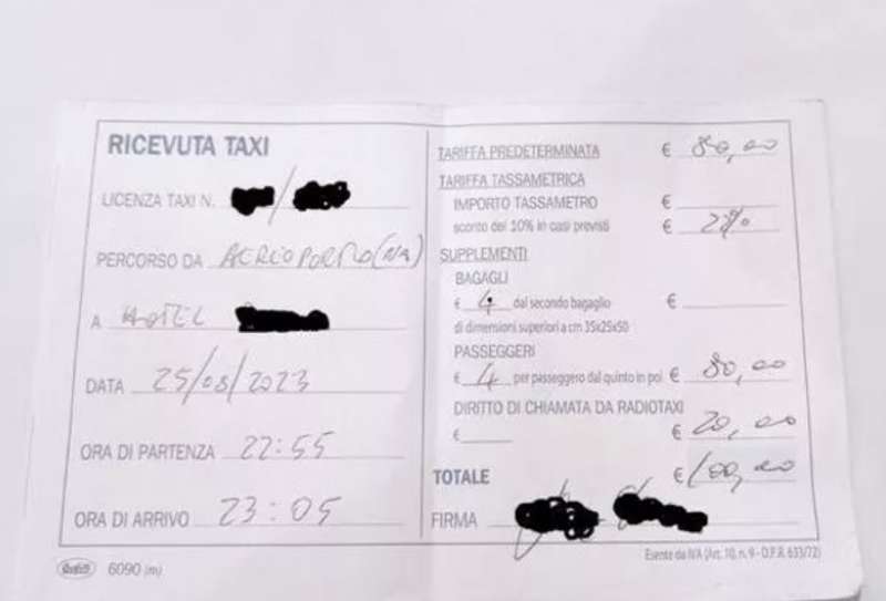 RICEVUTA DI 100 EURO PER UNA CORSA DI TAXI A NAPOLI