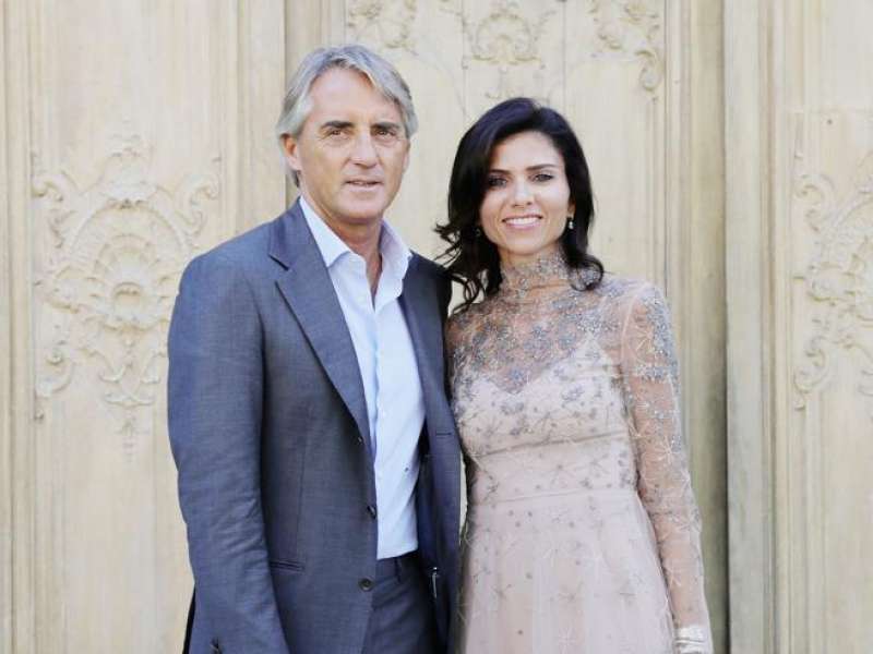 ROBERTO MANCINI E SILVIA FORTINI