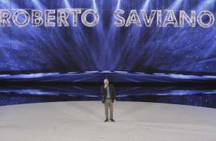 roberto saviano ad amici