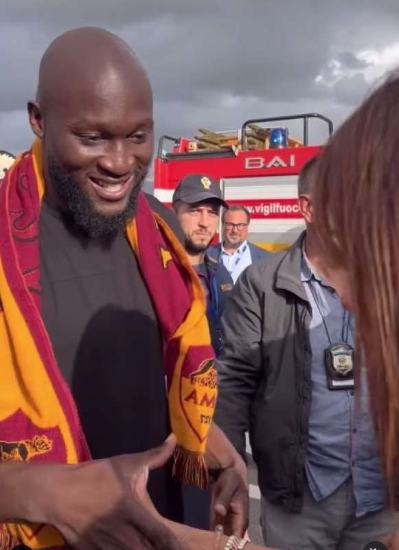 romelu lukaku arriva a ciampino 2