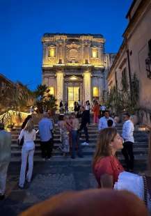 santagatha pozzilei chiesa di noto trasformata in boutique di lusso 1