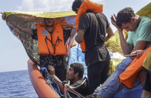 SBARCO DI MIGRANTI A LAMPEDUSA 1