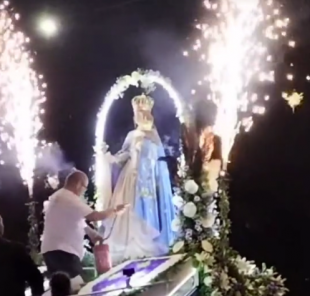 statua della madonna del buoncammino prende fuoco ad altamura 5