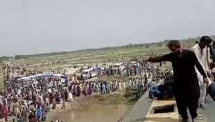 treno deragliato in pakistan 4