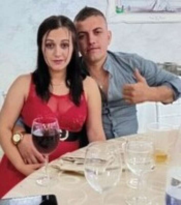 vera schiopu e Gheorghe Ciprian Apetrei