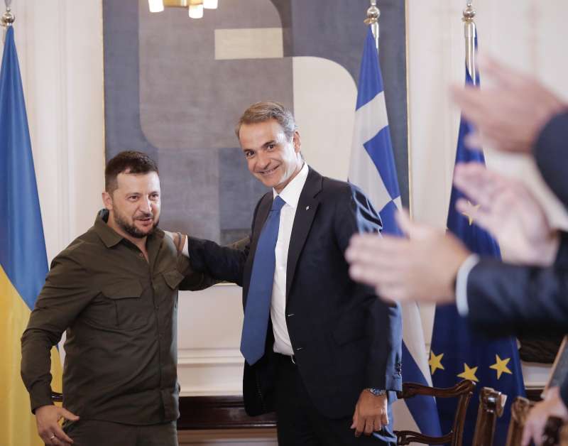 volodymyr zelensky e kiriakos mitsotakis