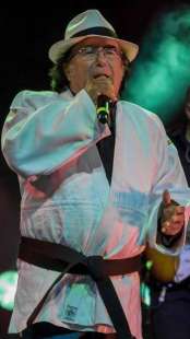 al bano con il kimono da judo