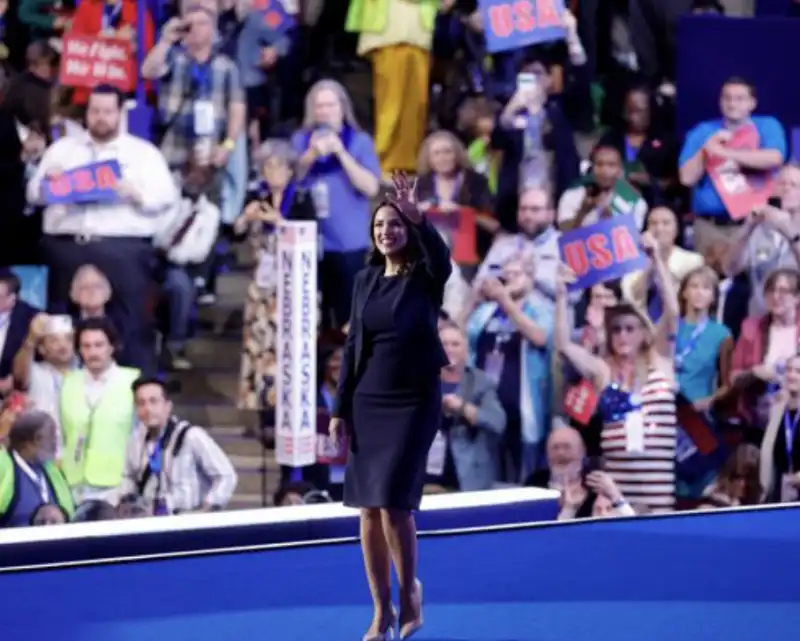 Alexandria Ocasio-Cortez - convention democratica a chicago 