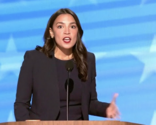 Alexandria Ocasio-Cortez - convention democratica a chicago