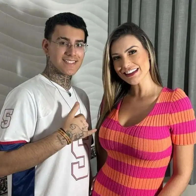 andressa urach  e il figlio arthur 1