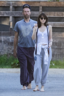 chris martin dakota johnson 2