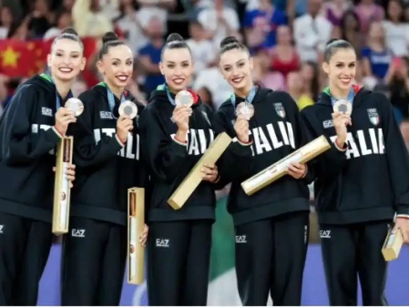 farfalle - nazionale italiana ginnastica ritmica - bronzo alle olimpiadi di parigi