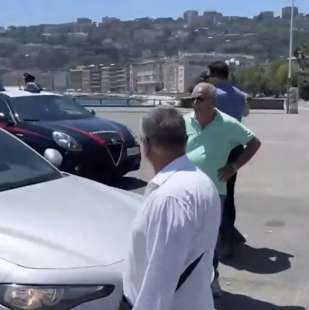 furto di cellulari in spiaggia a napoli 2