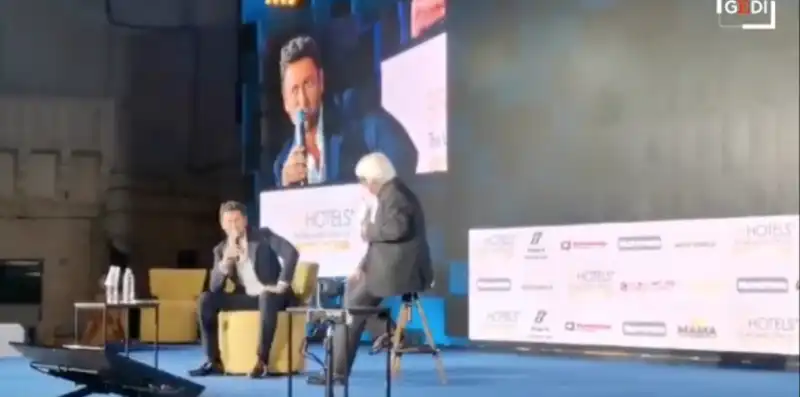 GIAMBRUNO INTERVISTA SALVINI DAL PALCO DI CEGLIE