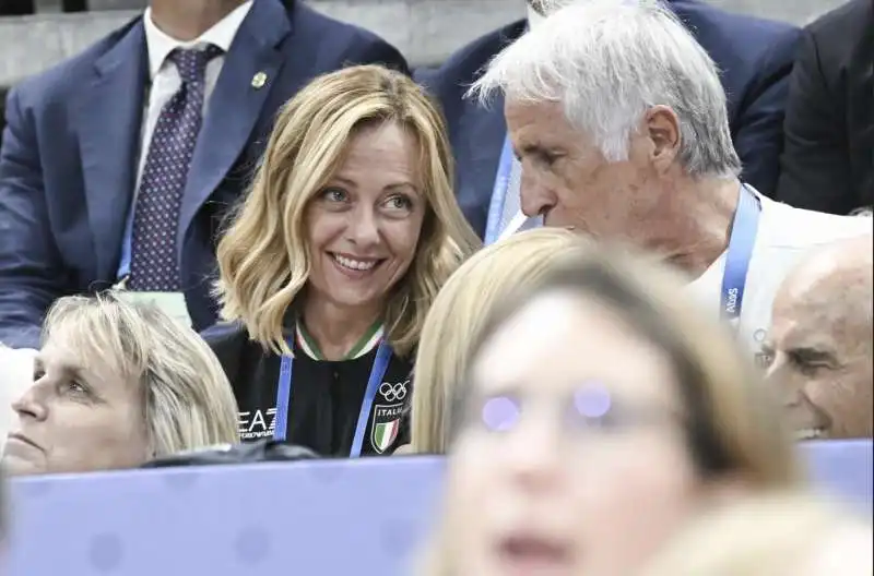 giorgia meloni con giovanni malago   parigi 2024 2