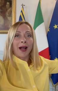 giorgia meloni tornata a palazzo chigi dopo le vacanze 1