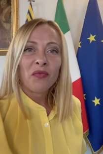 giorgia meloni tornata a palazzo chigi dopo le vacanze 5