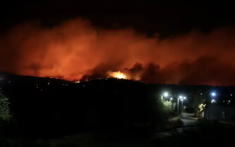 incendi in grecia 2