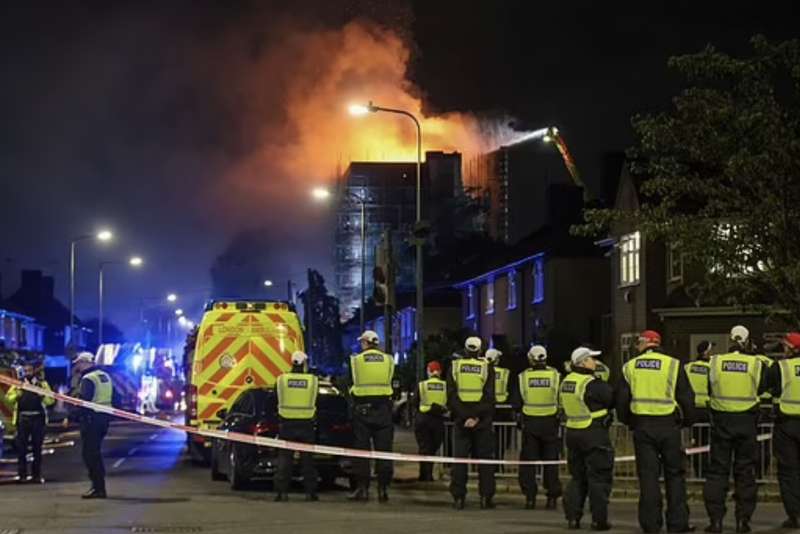 incendio a londra 6