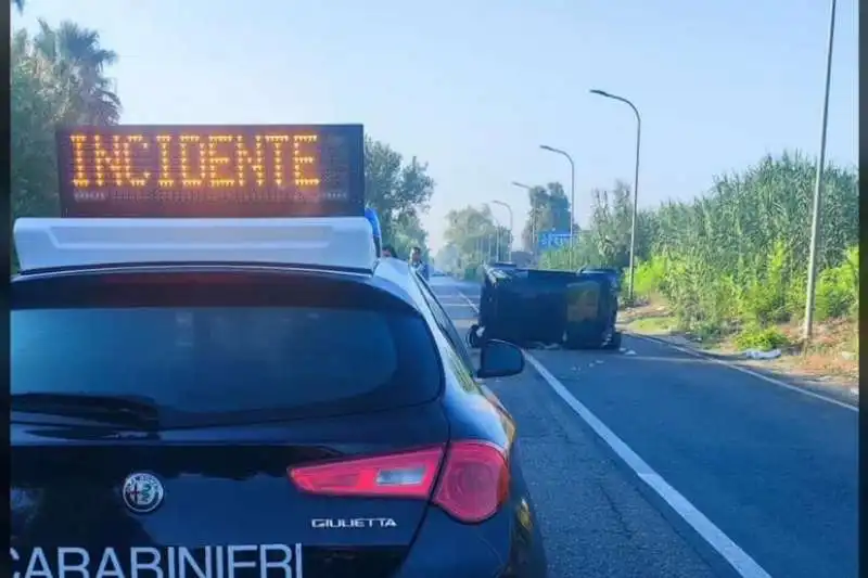 INCIDENTE SMART GIUGLIANO 