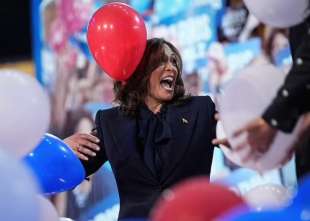 kamala harris alla convention nazionale democratica di chicago 1