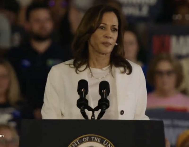 KAMALA HARRIS CONTESTATA DAI FILOPALESTINESI