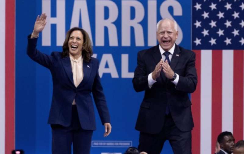 kamala harris e tim walz 2