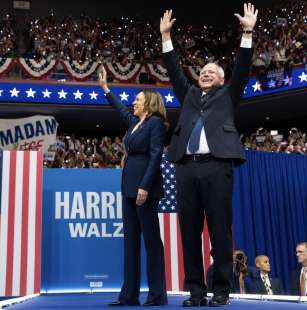 KAMALA HARRIS - TIM WALZ