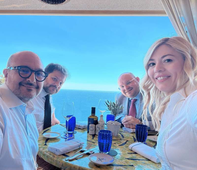 maria rosaria boccia a pranzo con gennaro sangiuliano a taormina