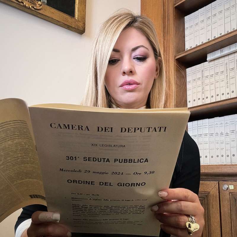 maria rosaria boccia alla camera dei deputati 3