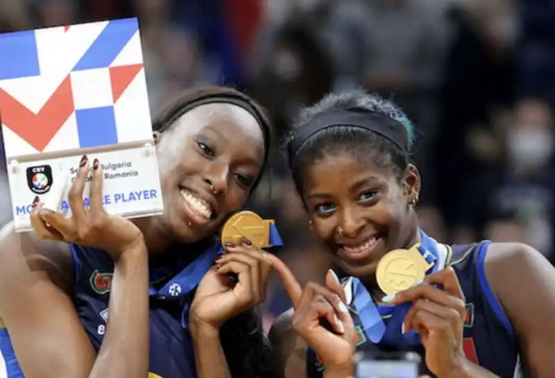 PAOLA EGONU E MYRIAM SYLLA