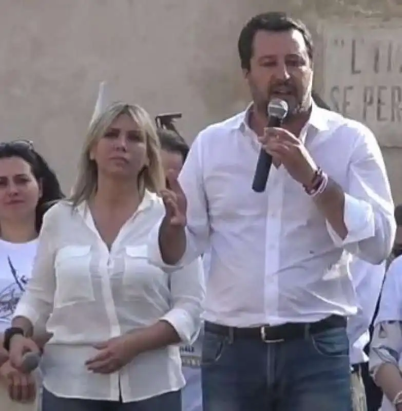 patrizia biagi  con matteo salvini 