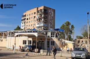 raid russo su un hotel di kramatorsk in ucraina 2