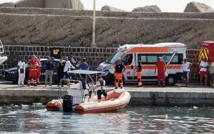 ricerche dello yacht bayesan affondato a palermo 2