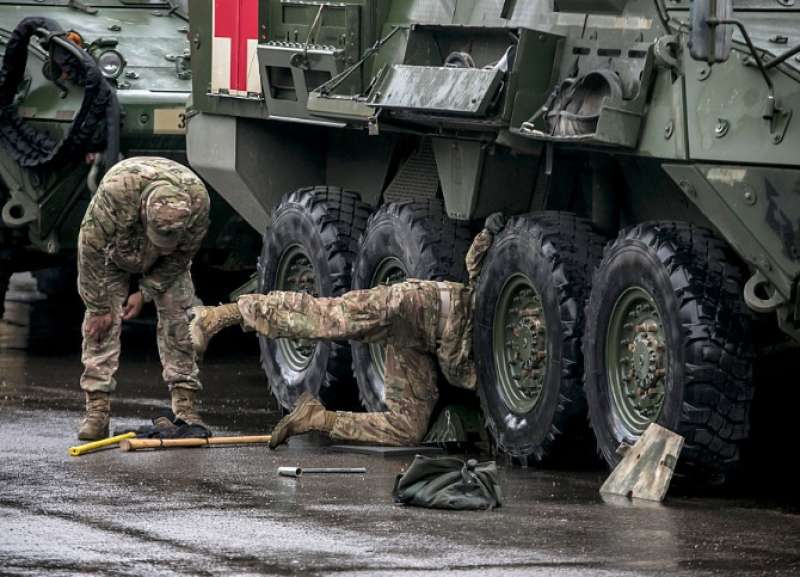 sabotaggio alla base nato di colonia wahn in germania