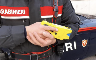 TASER CARABINIERI