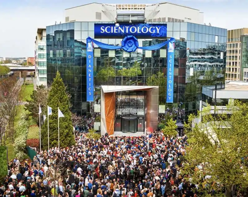 sede di scientology a parigi   4